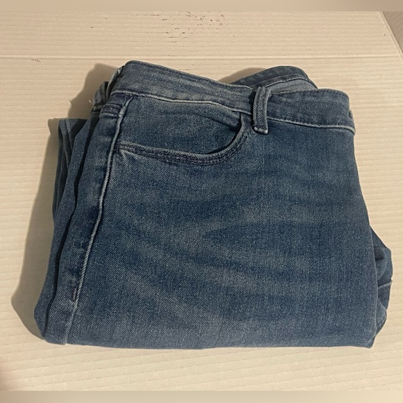 Old Navy High Rise Wow Straight Blue Denim Jeans Size 12‎ Short - Picture 8 of 9